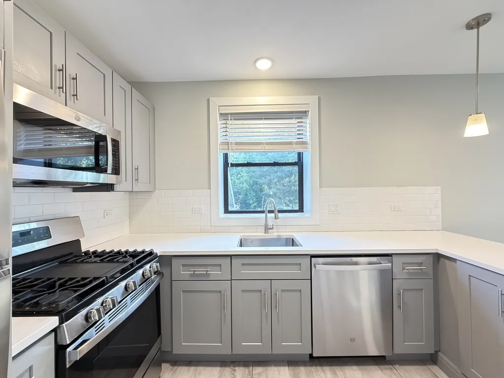 1133 Oak Ave, , 60202, USA 60202-unit#2W-Evanston-IL