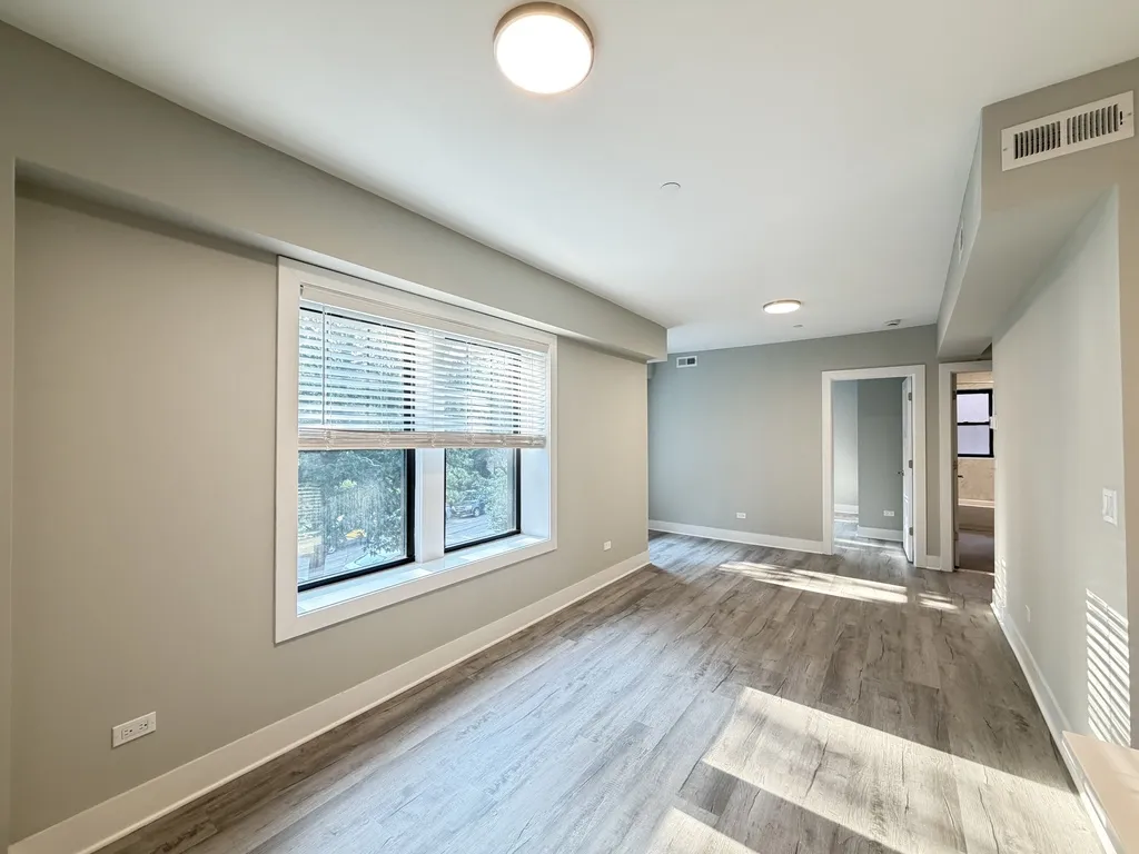 1133 Oak Ave, , 60202, USA 60202-unit#2W-Evanston-IL