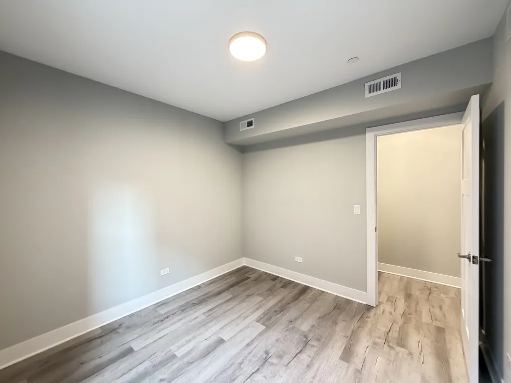 1133 Oak Ave, , 60202, USA 60202-unit#2W-Evanston-IL