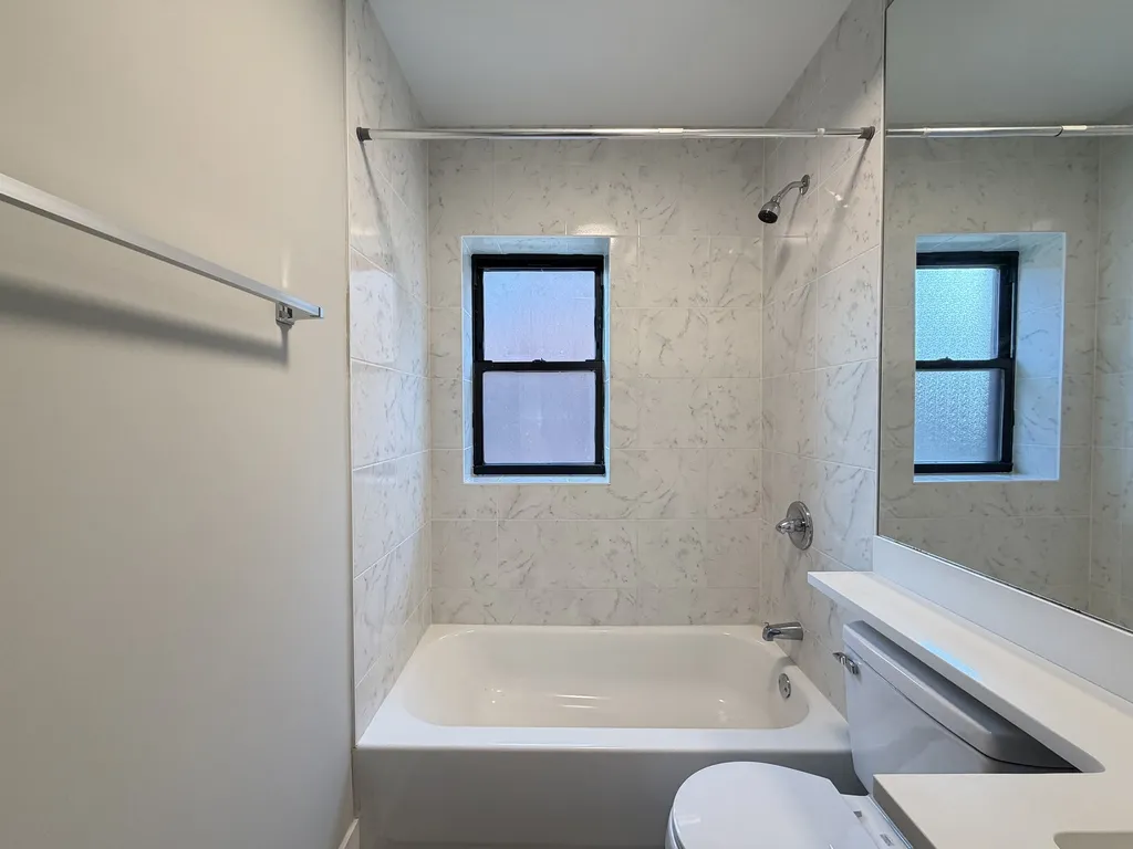 1133 Oak Ave, , 60202, USA 60202-unit#2W-Evanston-IL