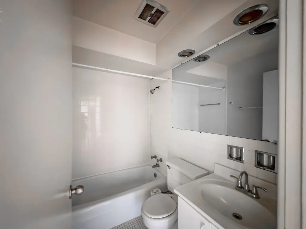 530 W Aldine Ave, ,  60657, USA 60657-unit#414-Chicago-IL