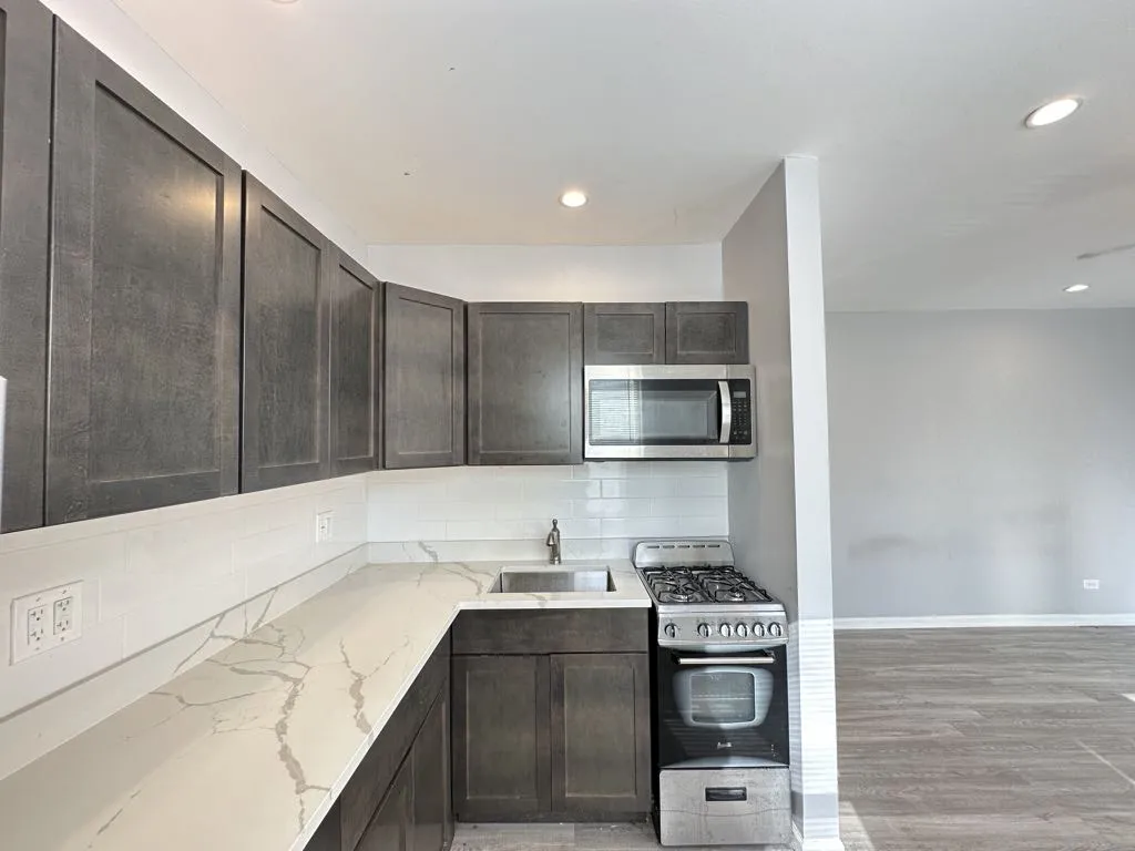 4735 N Beacon St, , 60640, USA 60640-unit#301-Chicago-IL