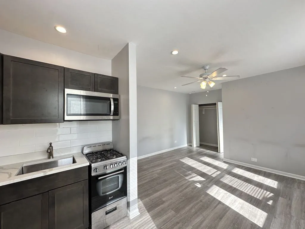 4735 N Beacon St, , 60640, USA 60640-unit#301-Chicago-IL
