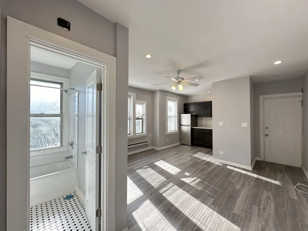 4735 N Beacon St, , 60640, USA 60640-unit#301-Chicago-IL