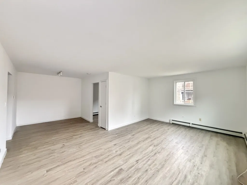 7621 N Sheridan Rd, ,  60626, USA 60626-unit#2H-Chicago-IL