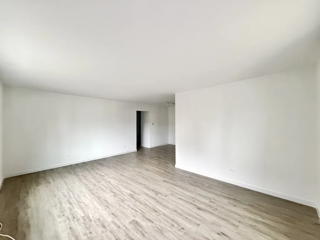 7621 N Sheridan Rd, ,  60626, USA 60626-unit#2H-Chicago-IL