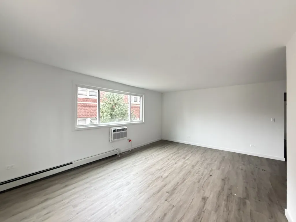 7621 N Sheridan Rd, ,  60626, USA 60626-unit#2H-Chicago-IL