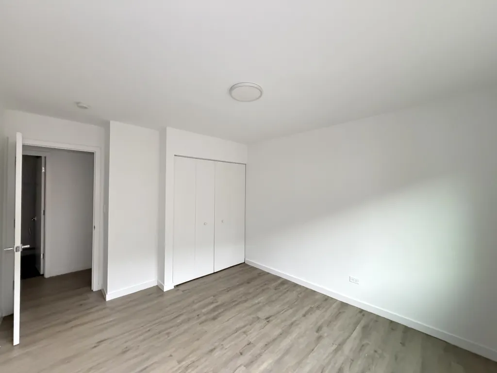 7621 N Sheridan Rd, ,  60626, USA 60626-unit#2H-Chicago-IL