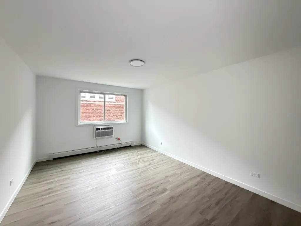 7621 N Sheridan Rd, ,  60626, USA 60626-unit#2H-Chicago-IL