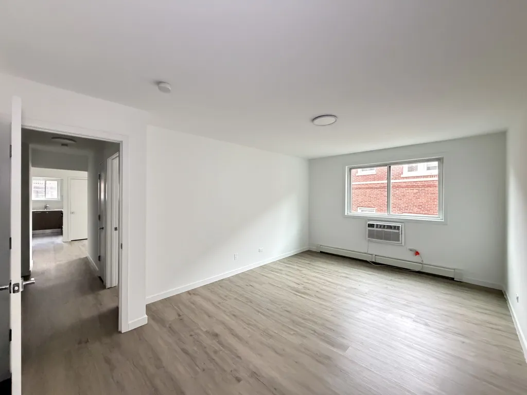 7621 N Sheridan Rd, ,  60626, USA 60626-unit#2H-Chicago-IL
