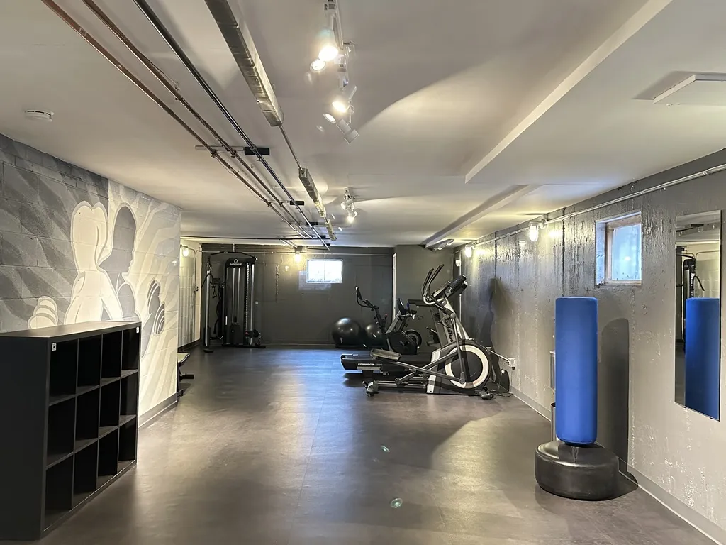 7621 N Sheridan Rd, ,  60626, USA 60626-unit#2H-Chicago-IL