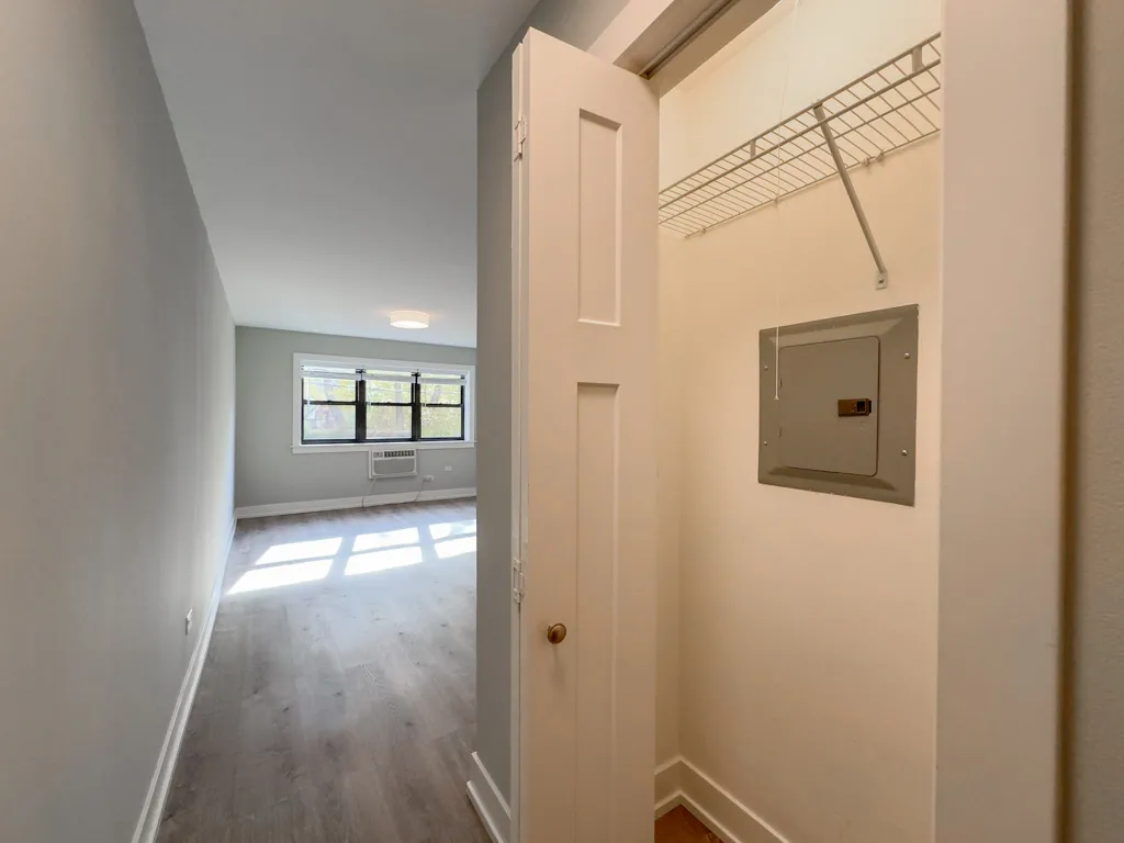 445 W Barry Ave, ,  60657, USA 60657-unit#225-Chicago-IL