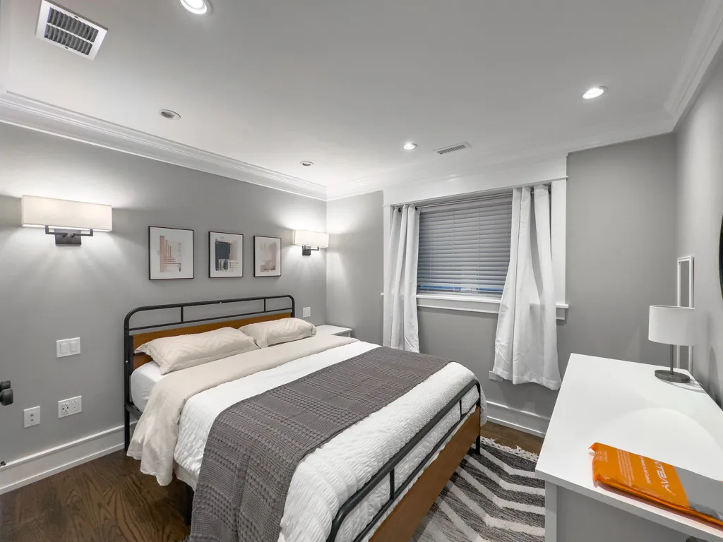 3453 N Hoyne Ave, ,  60618, USA 60618-unit#G-Chicago-IL