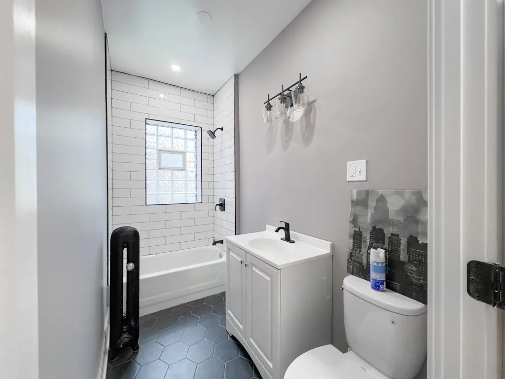 633 W Cornelia Ave, , 60657, USA 60657-unit#3E-Chicago-IL