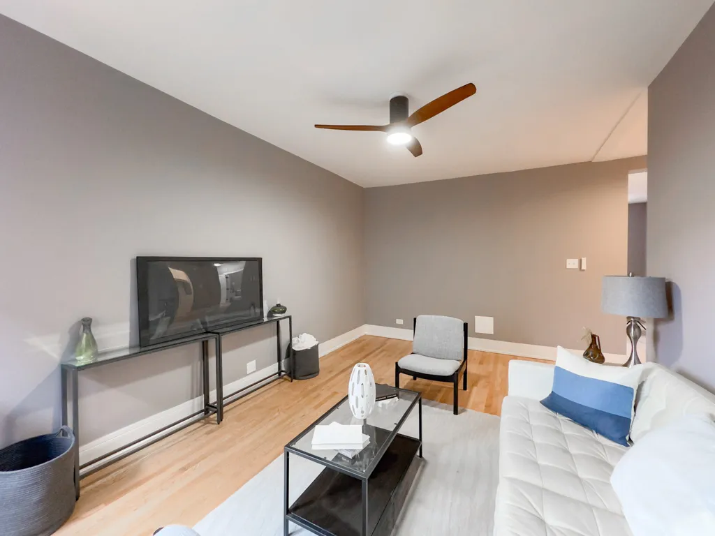 633 W Cornelia Ave, , 60657, USA 60657-unit#3E-Chicago-IL