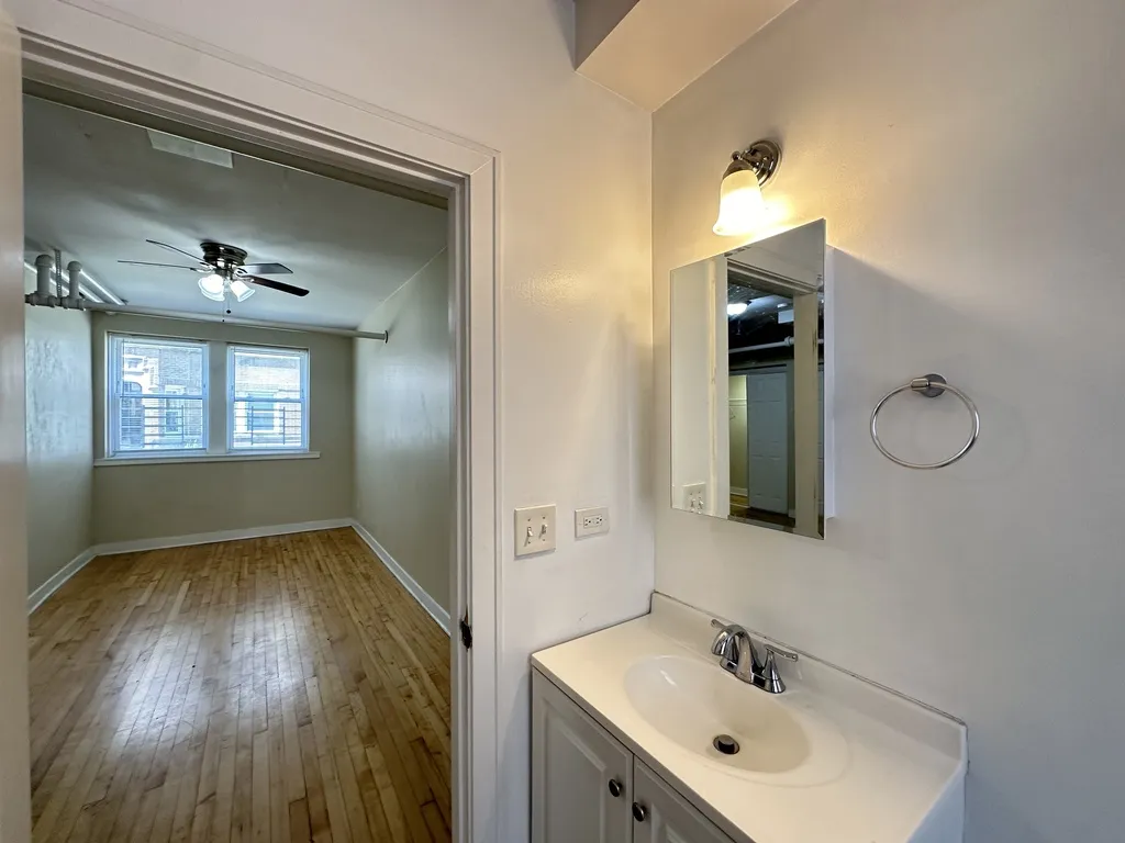 4824 W Addison St, ,  60641, USA 60641-unit#GR-Chicago-IL