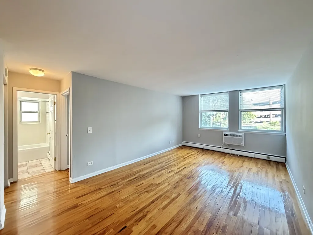 6415 N Sheridan Rd, , 60626, USA 60626-unit#306-Chicago-IL