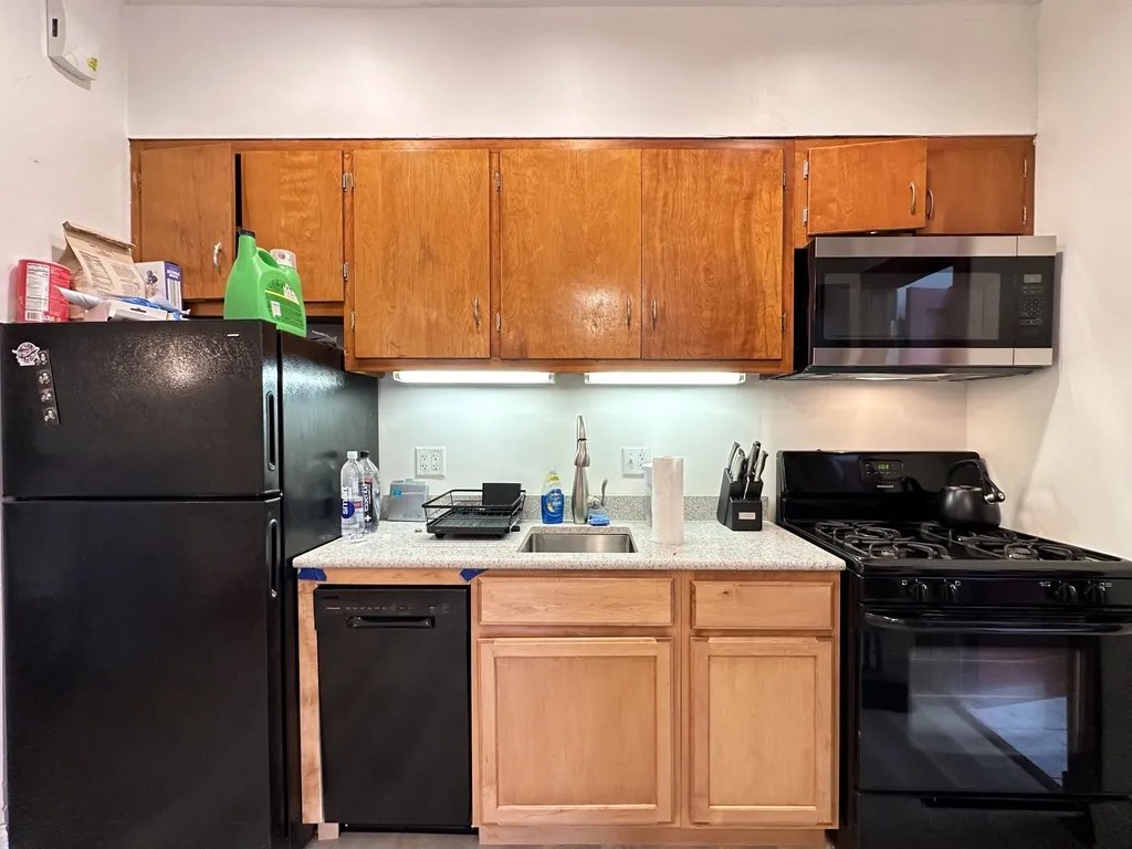 2821 W Shakespeare Ave, ,  60647, USA 60647-unit#2F-Chicago-IL