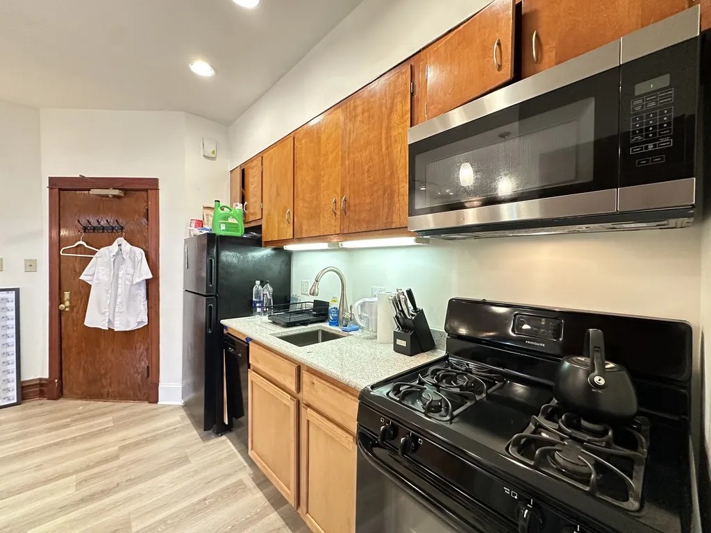 2821 W Shakespeare Ave, ,  60647, USA 60647-unit#2F-Chicago-IL