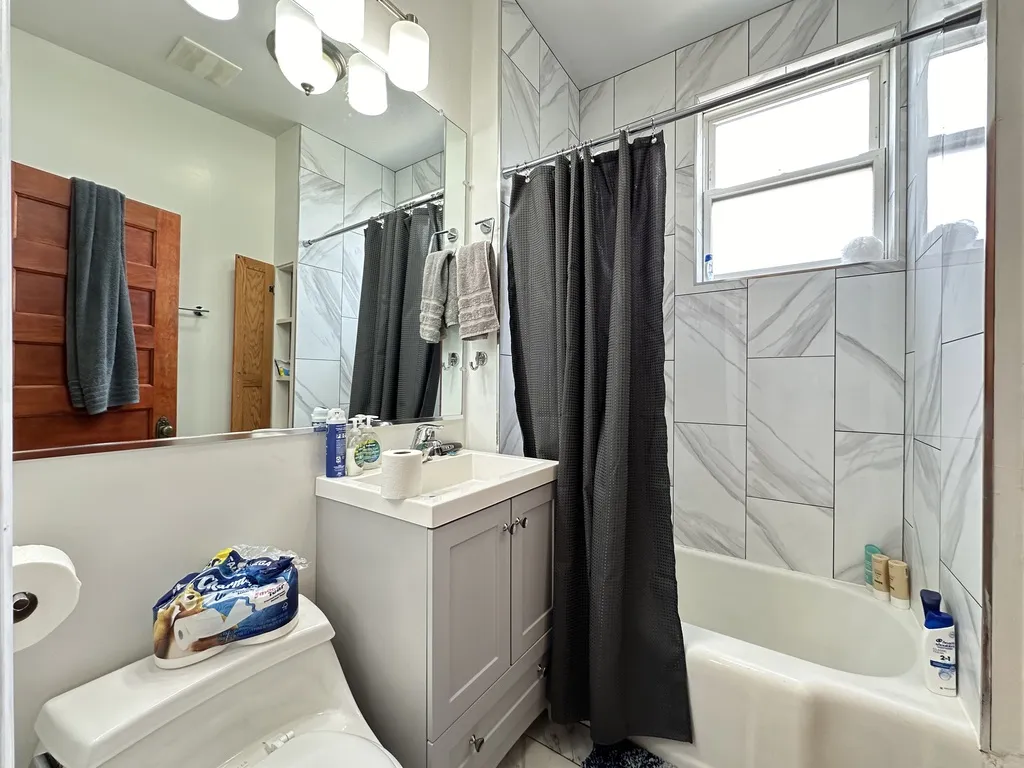 2821 W Shakespeare Ave, ,  60647, USA 60647-unit#2F-Chicago-IL