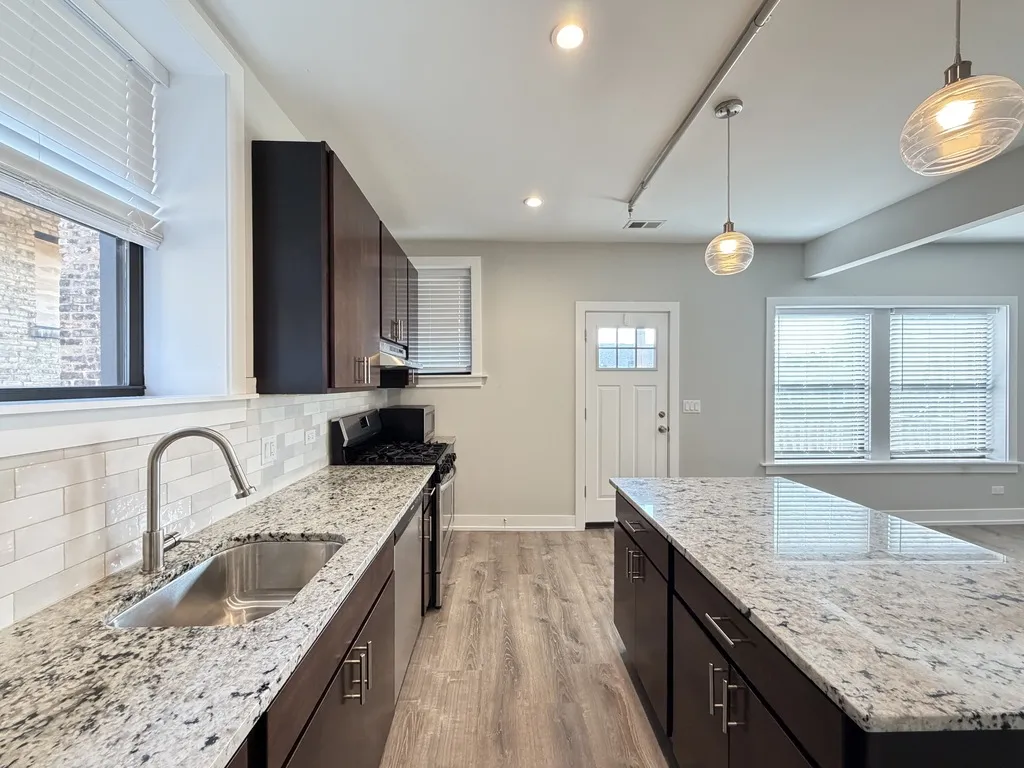 1134 Maple Ave, ,  60202, USA 60202-unit#3-Evanston-IL
