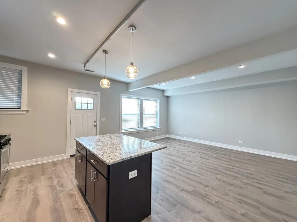 1134 Maple Ave, ,  60202, USA 60202-unit#3-Evanston-IL