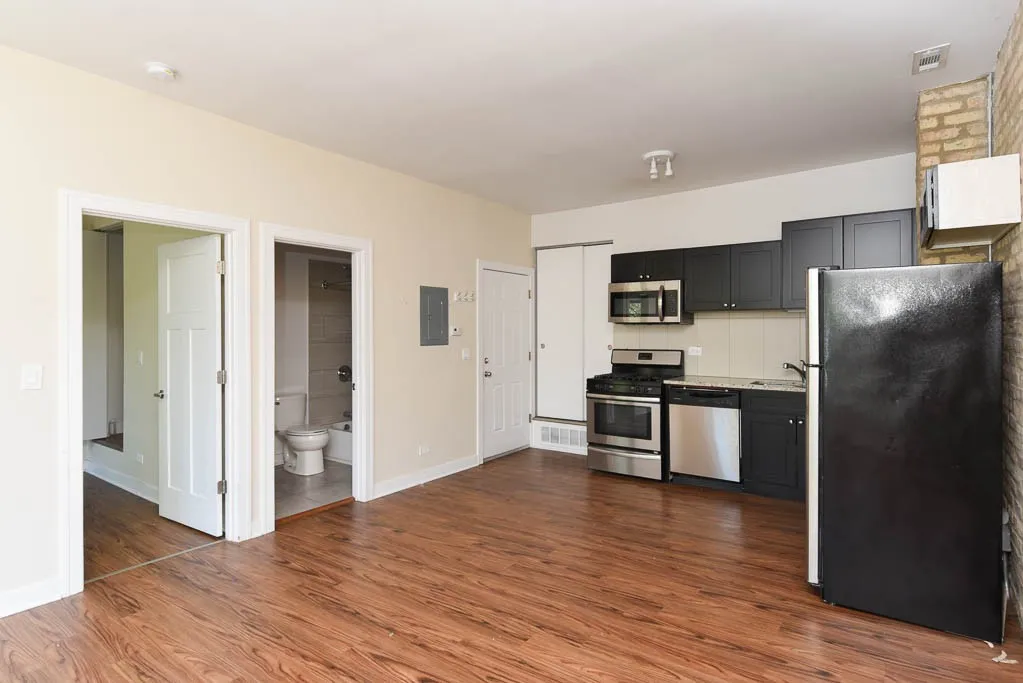 3550 W Lawrence Ave, , 60625, USA 60625-unit#2S-Chicago-IL