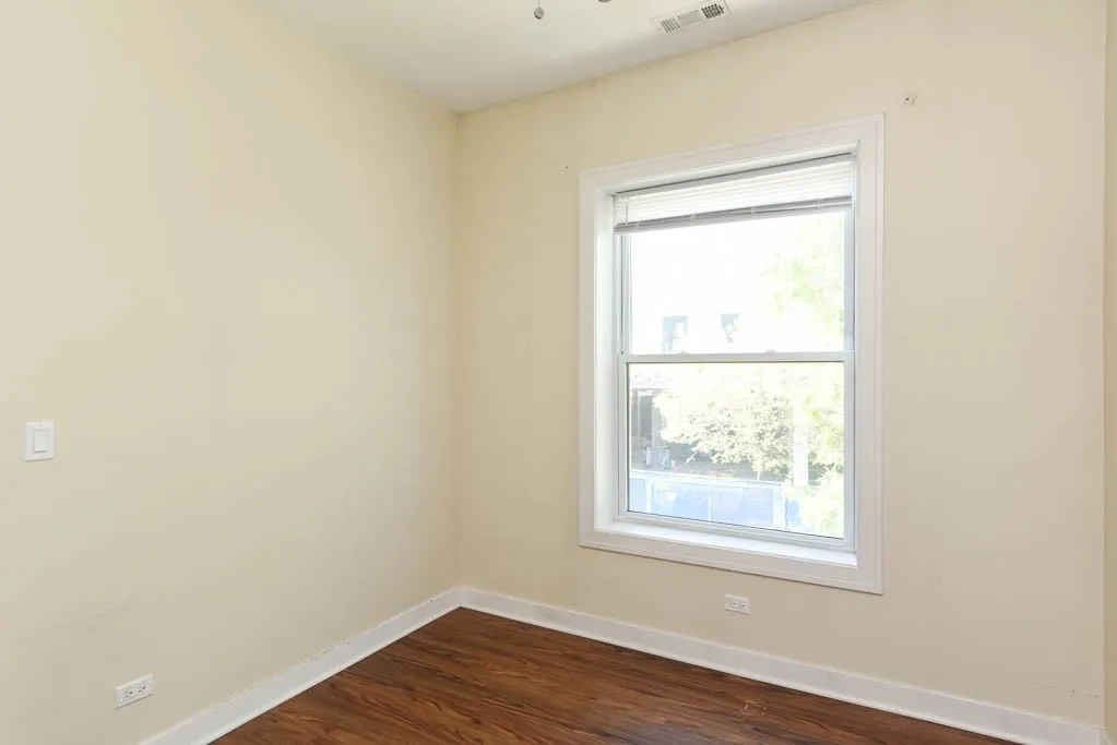 3550 W Lawrence Ave, , 60625, USA 60625-unit#2S-Chicago-IL