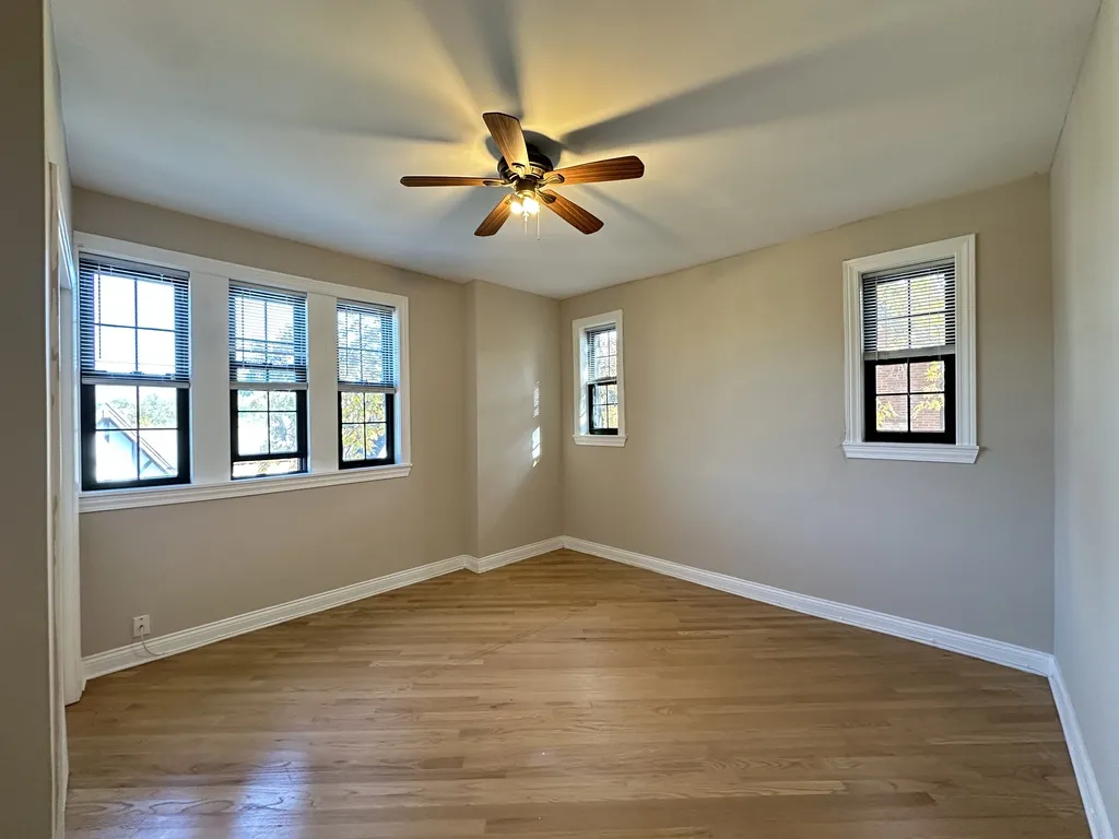 896 Green Bay Rd, , 60093, USA 60093-unit#A20-Winnetka-IL