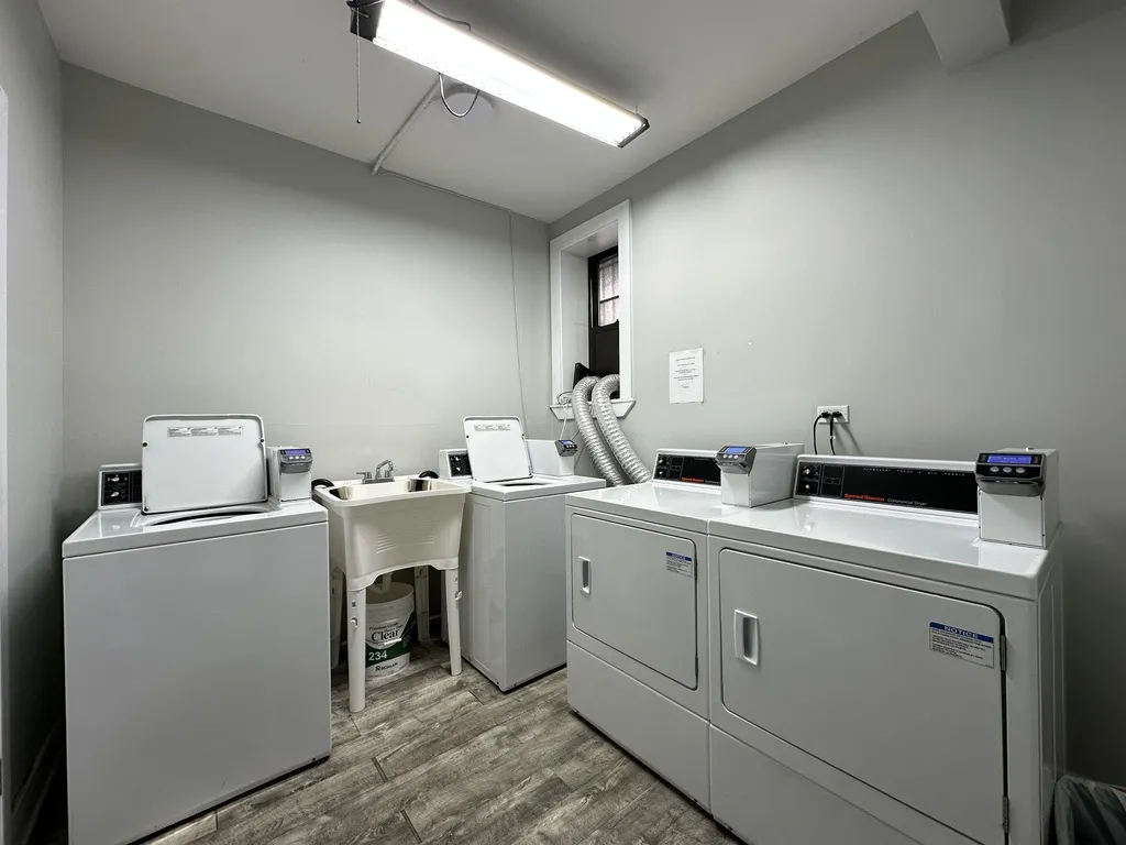 896 Green Bay Rd, , 60093, USA 60093-unit#A20-Winnetka-IL