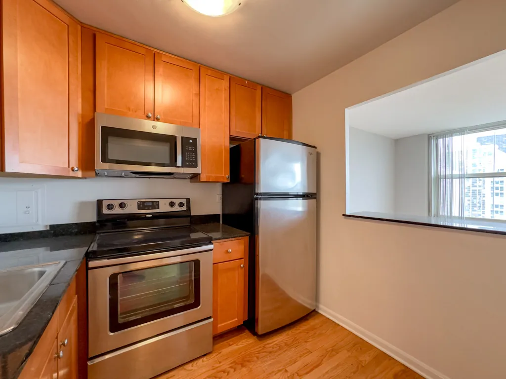 5650 N Sheridan Rd, , 60660, USA 60660-unit#18F-Chicago-IL