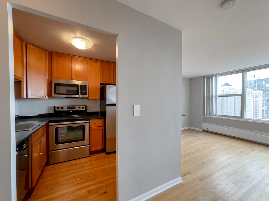 5650 N Sheridan Rd, , 60660, USA 60660-unit#18F-Chicago-IL