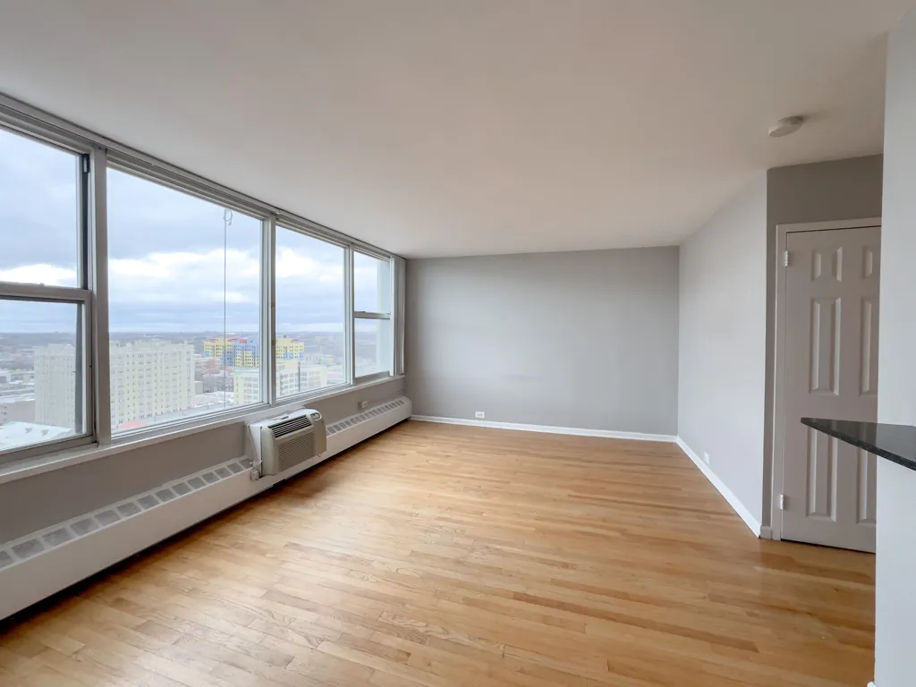 5650 N Sheridan Rd, , 60660, USA 60660-unit#18F-Chicago-IL