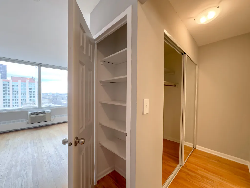 5650 N Sheridan Rd, , 60660, USA 60660-unit#18F-Chicago-IL