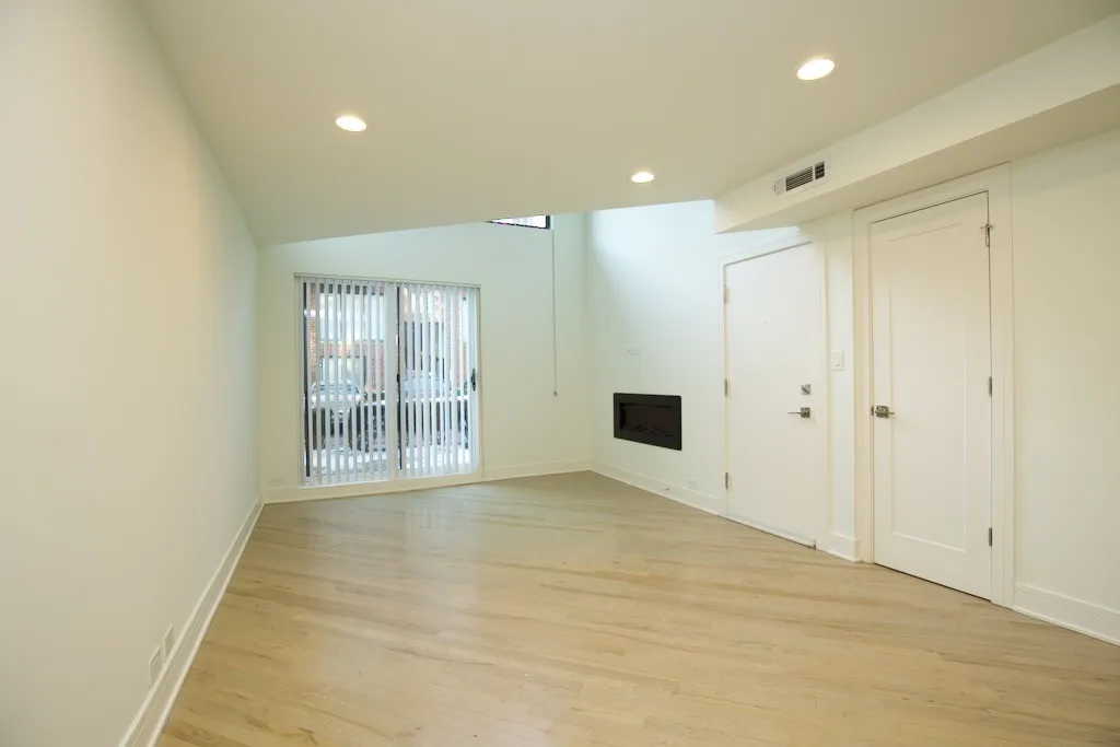 944 W Grace St, ,  60613, USA 60613-unit#i101-Chicago-IL