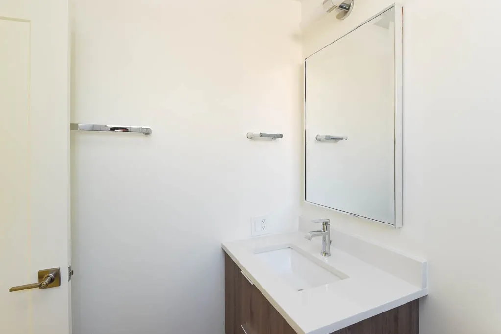 954 W Grace St, ,  60613, USA 60613-unit#C101-Chicago-IL