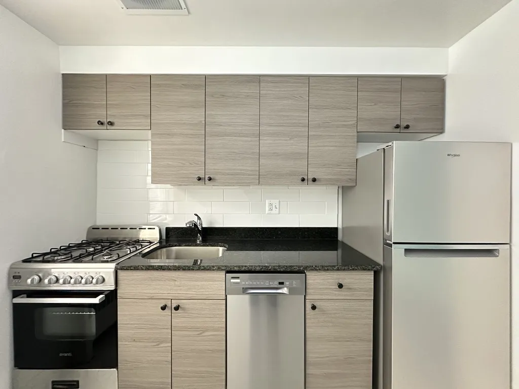 6719 N California Ave, , 60645, USA 60645-unit#GN-Chicago-IL