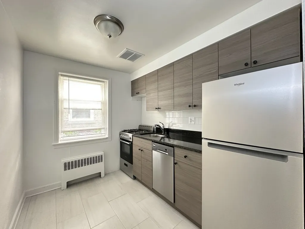 6719 N California Ave, , 60645, USA 60645-unit#GN-Chicago-IL
