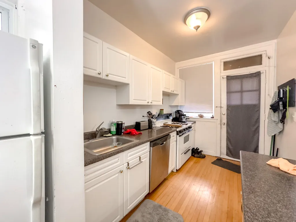 945 Judson Ave, Evanston,  60202, USA 60202-unit#2-Chicago-IL