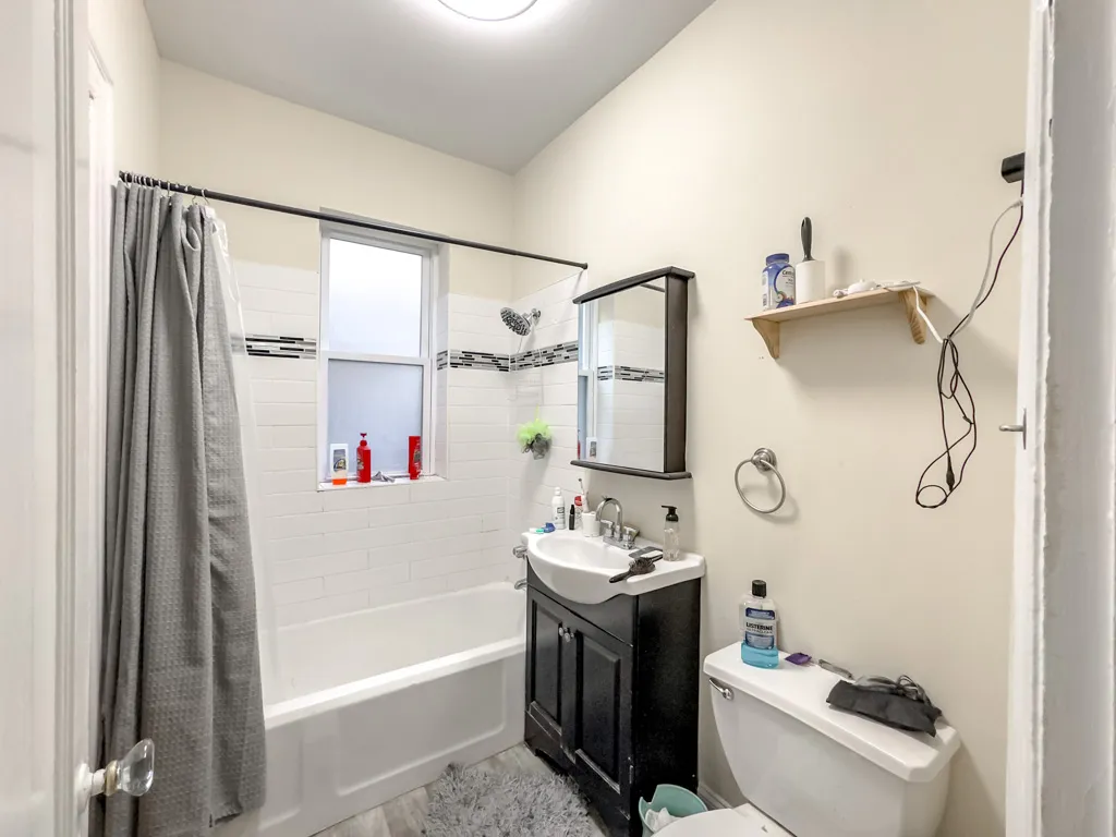945 Judson Ave, Evanston,  60202, USA 60202-unit#2-Chicago-IL