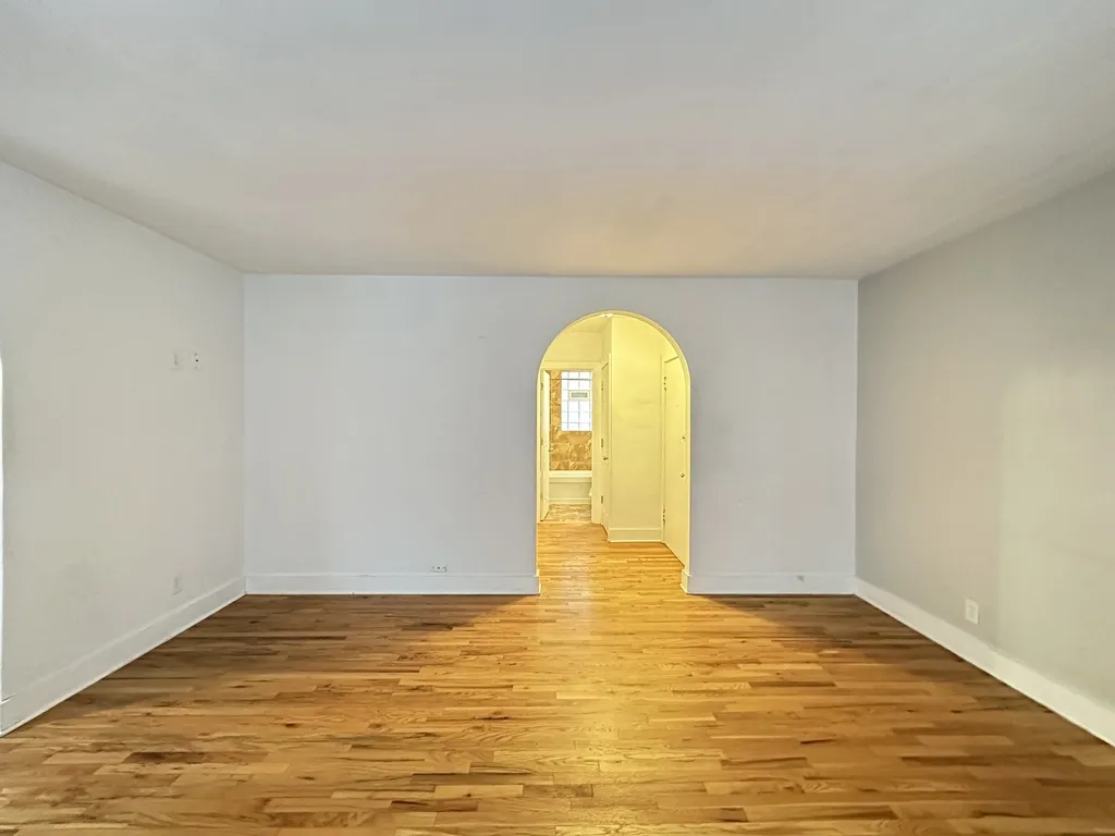 542 W Surf St, , 60657, USA 60657-unit#1N-Chicago-IL