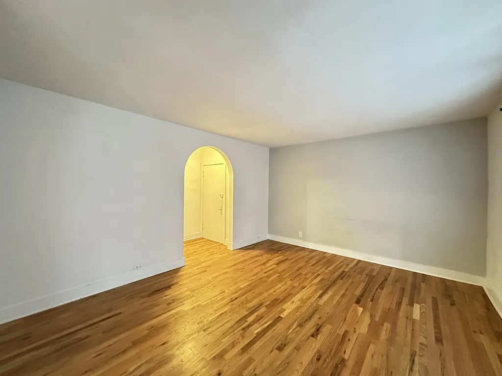 542 W Surf St, , 60657, USA 60657-unit#1N-Chicago-IL