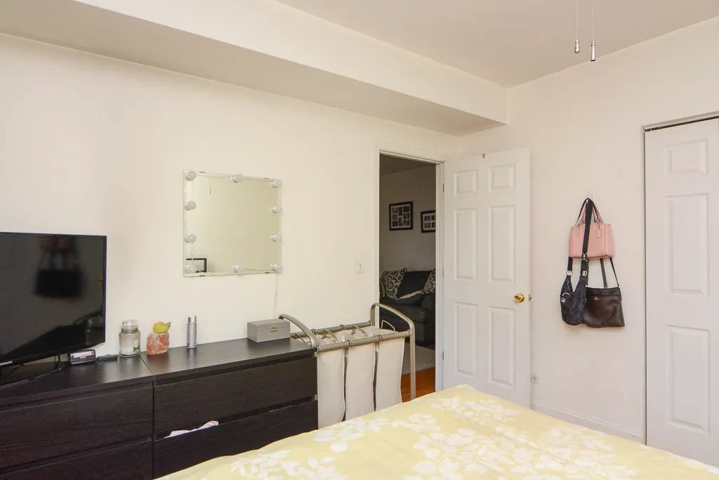 6305 N Claremont Ave, , 60659, USA 60659-unit#2-Chicago-IL