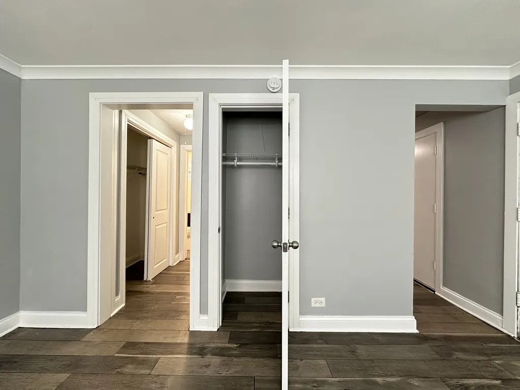 6711 N California Ave, , 60645, USA 60645-unit#GW-Chicago-IL