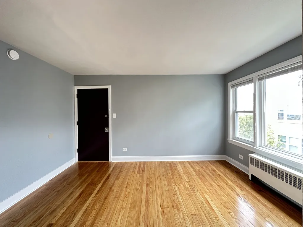 6731 N California Ave, , 60645, USA 60645-unit#2S-Chicago-IL