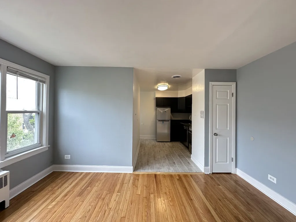 6731 N California Ave, , 60645, USA 60645-unit#2S-Chicago-IL