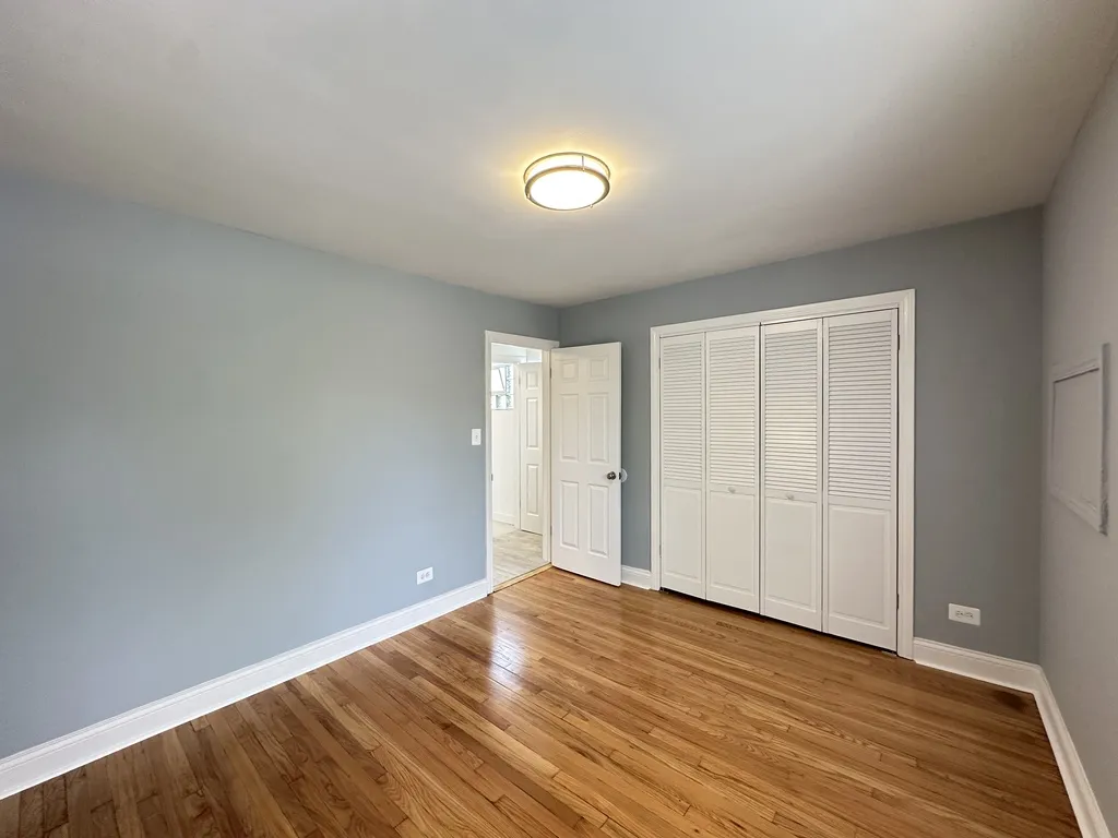 6731 N California Ave, , 60645, USA 60645-unit#2S-Chicago-IL