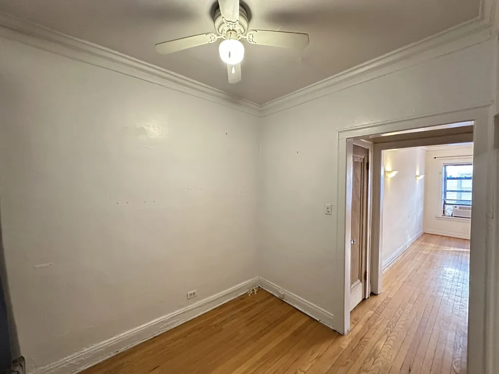 526 W Surf St, ,  60657, USA 60657-unit#2N-Chicago-IL