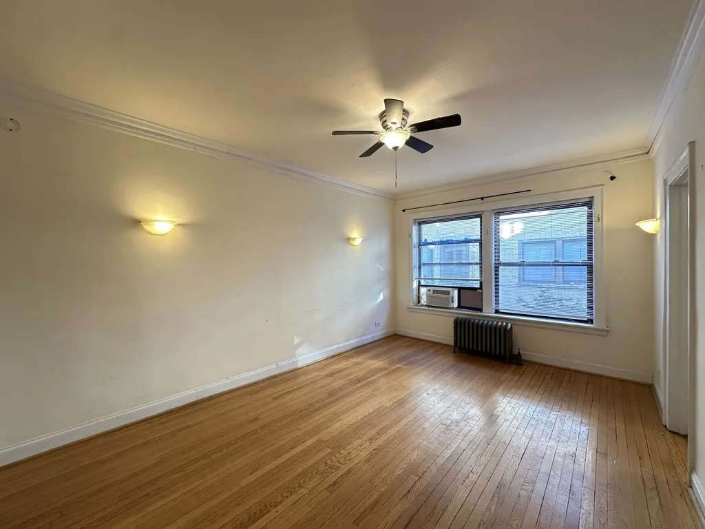 526 W Surf St, ,  60657, USA 60657-unit#2N-Chicago-IL