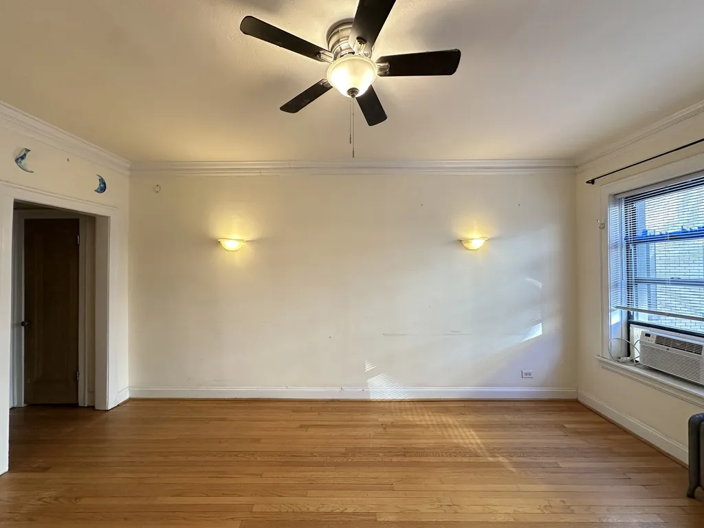 526 W Surf St, ,  60657, USA 60657-unit#2N-Chicago-IL